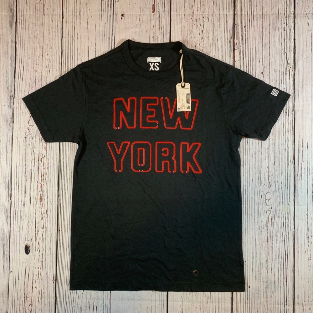NWT New York Graphic Tee